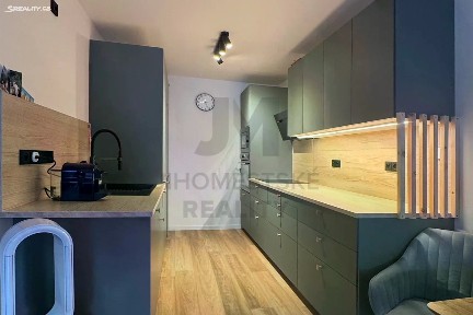 Prodej bytu 2+kk 50 m² Hrabákova, Praha - Chodov