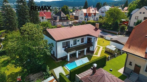 Prodej rodinného domu 280 m², pozemek 682 m² Zelená, Jablonec nad Nisou