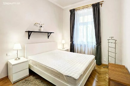 Pronájem bytu 3+1 108 m² Dřevná, Praha - Nové Město