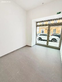 Pronájem obchodního prostoru 17 m² Římská, Praha - Vinohrady