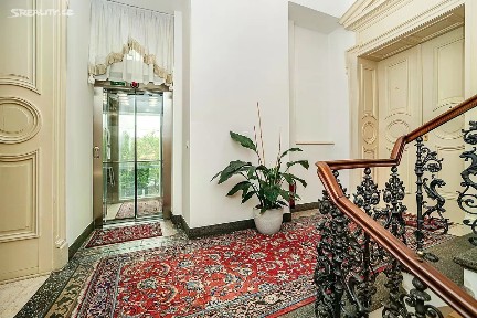 Pronájem kanceláře 225 m²