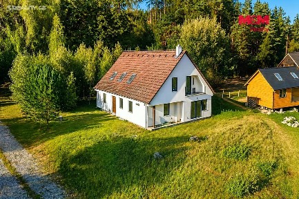 Prodej rodinného domu 202 m², pozemek 1592 m² Smolné Pece