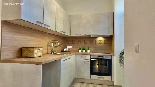 Pronájem bytu 1+kk 36 m² Rudolfovská tř., České Budějovice - České Budějovice 3