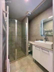 Pronájem bytu 3+1 88 m² Vrchlického, Hradec Králové - Pražské Předměstí