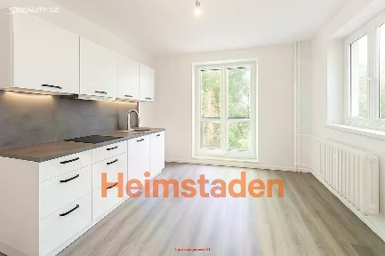 Pronájem bytu 1+kk 22 m² Hlavní třída, Ostrava - Poruba