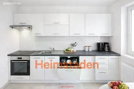 Pronájem bytu 1+1 38 m² Matěje Kopeckého, Ostrava - Poruba