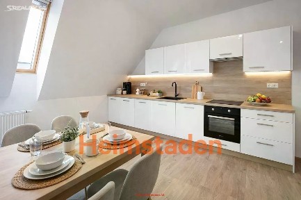 Pronájem bytu 2+kk 58 m² náměstí Boženy Němcové, Ostrava - Poruba