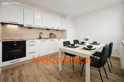 Pronájem bytu 2+1 54 m² Slovenská, Karviná - Hranice