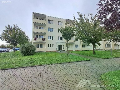 Pronájem bytu 1+1 32 m² Husova, Zlín - Malenovice