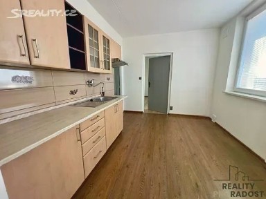 Pronájem bytu 2+1 57 m² Velkomoravská, Hodonín