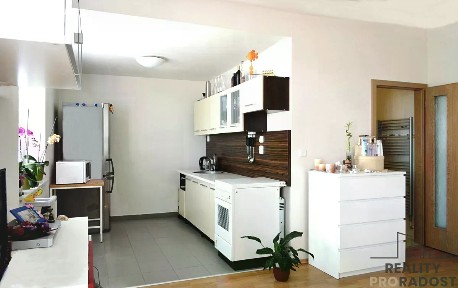 Pronájem bytu 1+kk 33 m² U Leskavy, Brno - Starý Lískovec