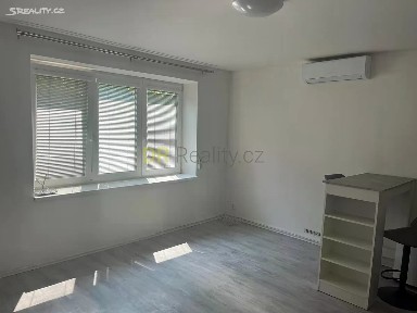Pronájem bytu 2+kk 40 m² Brno - Husovice