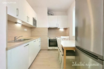 Pronájem bytu 1+kk 40 m² Žabí, Brno - Žebětín
