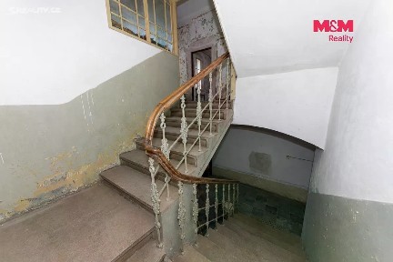 Prodej rodinného domu 267 m², pozemek 895 m²