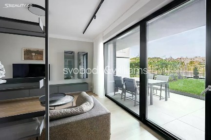 Prodej bytu 2+kk 72 m² Jankovcova, Praha - Holešovice
