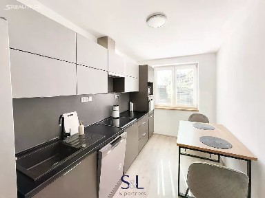 Pronájem bytu 3+1 72 m² Na Hranici, Jablonec nad Nisou