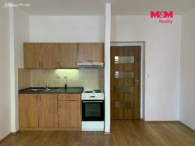 Pronájem bytu 1+kk 31 m² Anenské náměstí, Jablonec nad Nisou