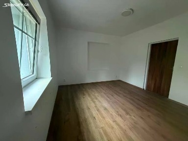Pronájem bytu 2+1 46 m² Na Kačírku, Liberec - Liberec VI-Rochlice