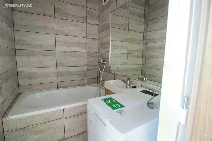 Pronájem bytu 2+kk 42 m² Vlasákova, Mělník