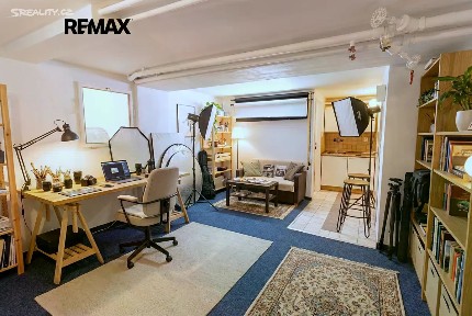 Pronájem obchodního prostoru 22 m² Na výtoni, Praha - Nové Město