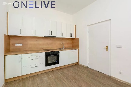 Pronájem bytu 3+1 105 m² Kardinála Berana, Plzeň - Jižní Předměstí