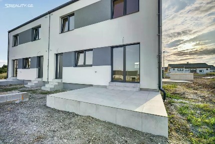 Prodej rodinného domu 134 m², pozemek 331 m² Hrušková, Velké Pavlovice