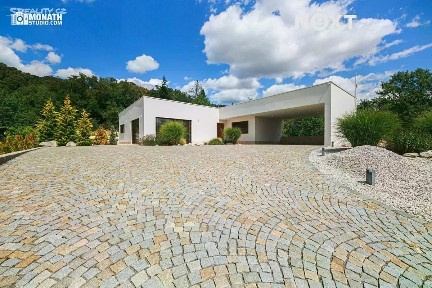 Pronájem rodinného domu 163 m², pozemek 2700 m² Nemojany