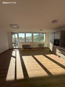 Pronájem bytu 3+1 77 m² Trnovanská, Teplice - Trnovany