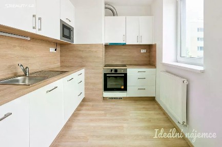Prodej bytu 1+kk 32 m² Přírodní, Brno - Žebětín