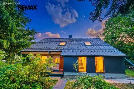 Prodej rodinného domu 100 m², pozemek 3079 m²