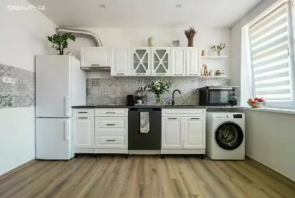 Pronájem bytu 2+kk 49 m² Na Louži, Kolín - Kolín V