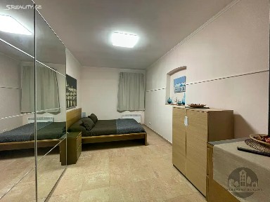 Pronájem bytu 2+kk 36 m² Blahníkova, Praha - Žižkov
