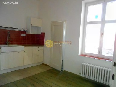 Pronájem bytu 2+1 75 m² Mánesova, Hradec Králové