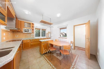 Pronájem bytu 5+1 231 m² Zakouřilova, Praha - Chodov