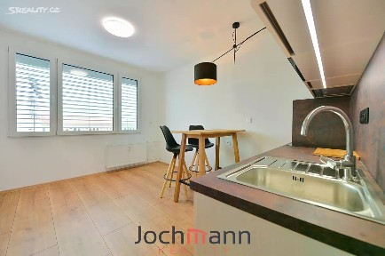 Pronájem bytu 1+kk 20 m² Mánesova, České Budějovice - České Budějovice 7