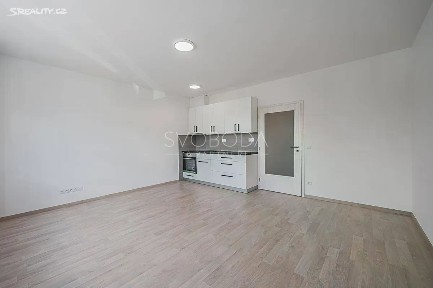 Pronájem bytu 1+kk 32 m² Antonína Petrofa, Hradec Králové - Nový Hradec Králové