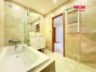 Pronájem bytu 3+1 72 m² Podroužkova, Ostrava - Poruba
