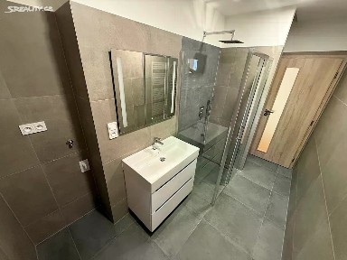 Pronájem bytu 4+1 105 m² Hradecká, Opava - Předměstí