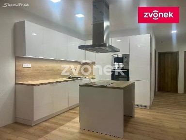 Pronájem bytu 4+kk 100 m²