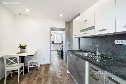 Pronájem bytu 1+1 52 m² Na Bojišti, Znojmo