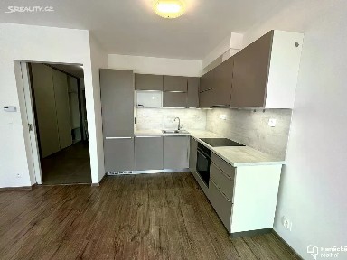 Pronájem bytu 3+kk 67 m² Dolní Novosadská, Olomouc - Nové Sady