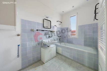 Prodej bytu 2+kk 73 m² Vršní, Praha - Kobylisy