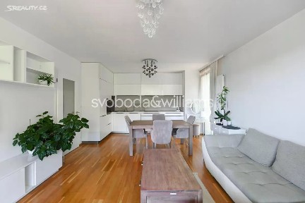 Prodej bytu 2+kk 60 m² Nad Bání, Praha - Libeň