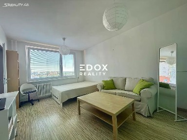 Prodej bytu 1+1 30 m² Pejevové, Praha - Modřany