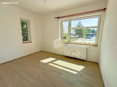 Pronájem bytu 2+1 45 m² Nádražní, Čerčany