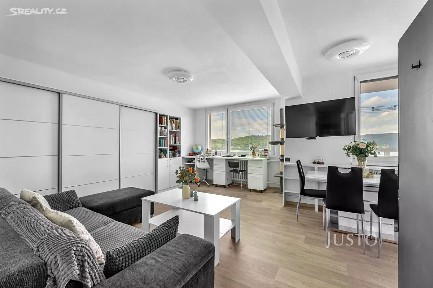 Prodej bytu 1+kk 37 m² Okružní, Týnec nad Sázavou