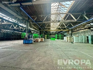 Pronájem výrobní haly, prostoru 2000 m²