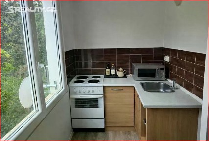 Pronájem bytu 1+kk 28 m² Nová, Pardubice - Polabiny