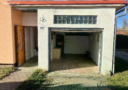 Otrokovice, Zlín, Přístavní