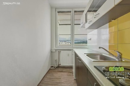 Pronájem bytu 1+kk 33 m²